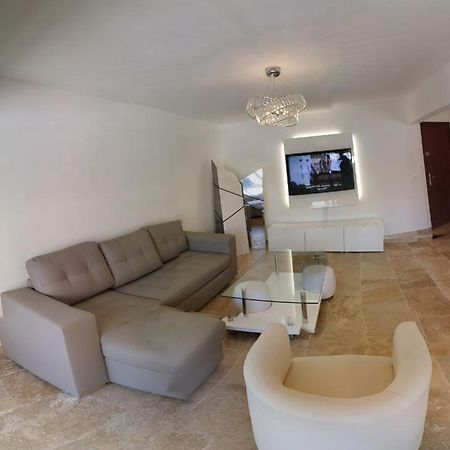 אנטיב Appartement De Charme Coeur De Juan & Plages מראה חיצוני תמונה